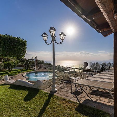 Villa Marika - Private Heated Pool マッサ・ルブレンセ エクステリア 写真